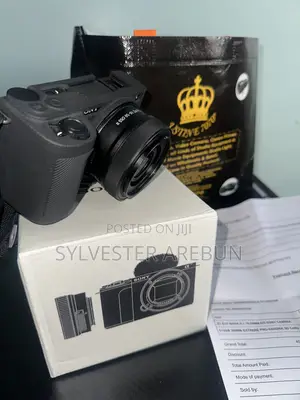 Sony Zve10 Mark Ii Digital Camera With Full Accessories