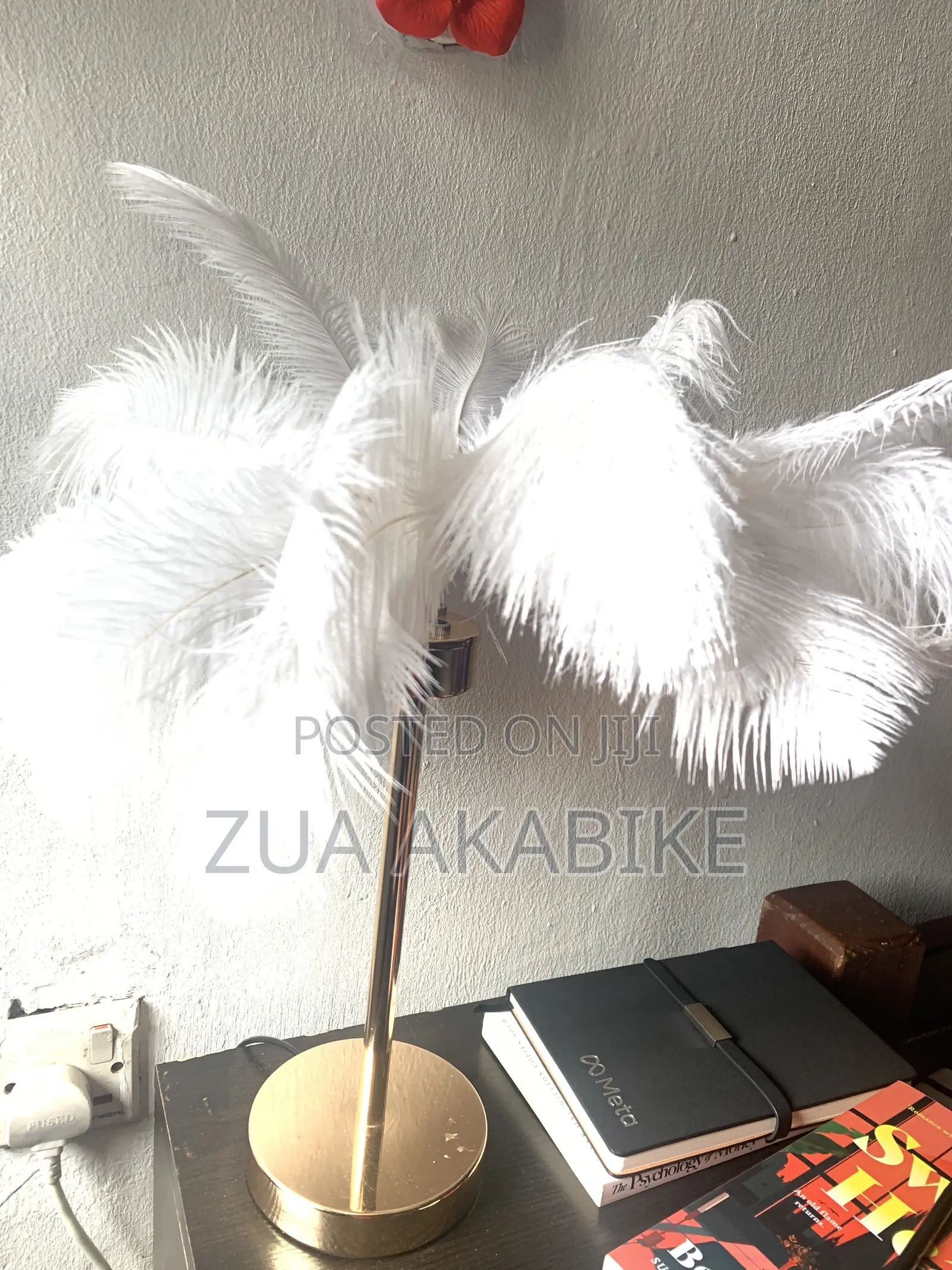 Luxury Gold & Feather Table Top Lamp