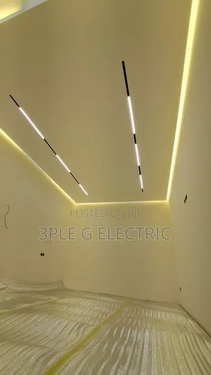 Magnetic Track Light for Living Room – Elegant Home Lighting