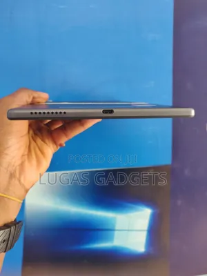 Lenovo Tab M10 64 GB Black