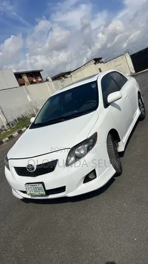 Toyota Corolla S 4dr Sedan (1.8L 4cyl 4A) 2011 White