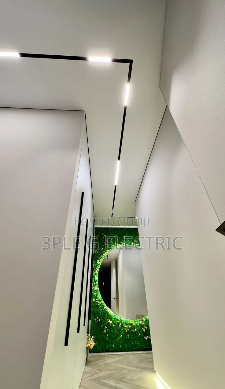 Magnetic Track Light for Dining Area – Stylish LED Lighting