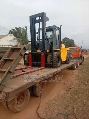 15 Tons Forklift for Hire