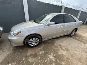 Toyota Camry LE 4dr Sedan (2.4L 4cyl 5A) 2006
