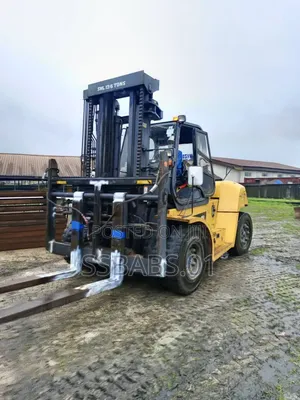15 Tons Forklift for Hire