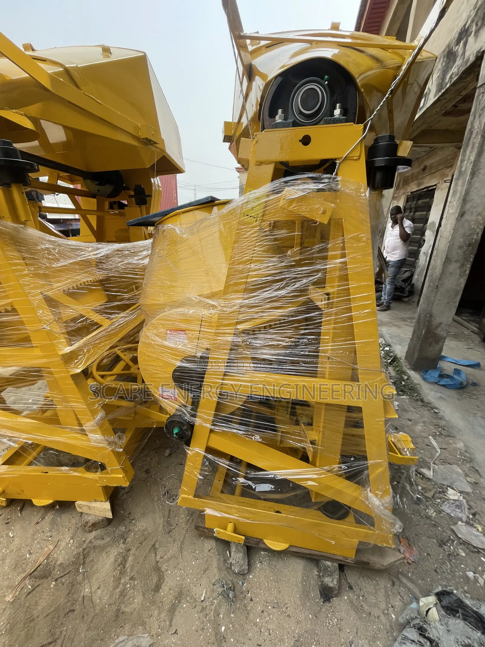 Concrete Mixer Self Loader With Lifting Hoist Barrow