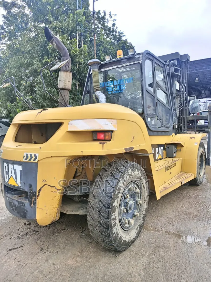 15 Tons Forklift for Hire