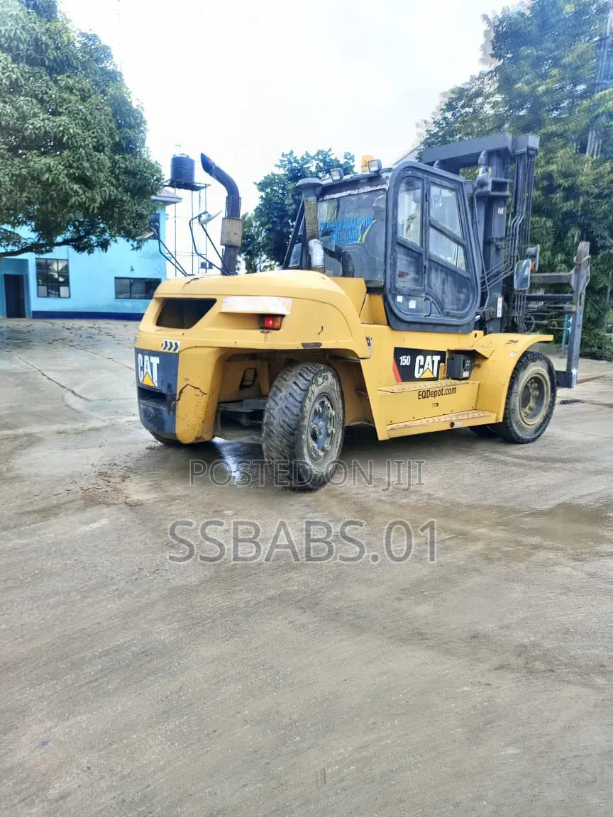 15 Tons Forklift for Hire