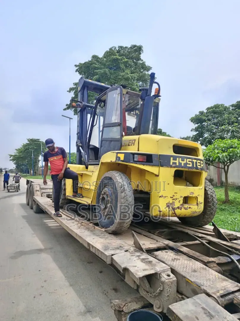 15 Tons Forklift for Hire