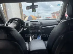 Kia Sorento 2012 Black