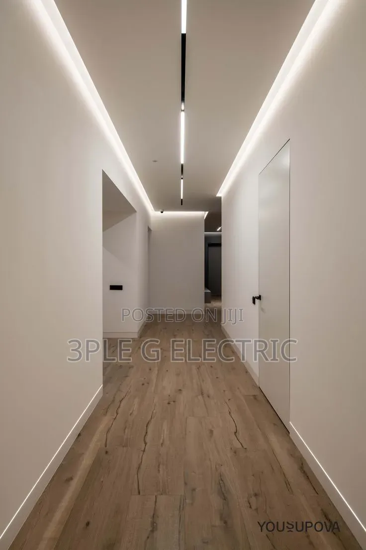 Magnetic Track Lighting for Hotel & Restaurant Interiors