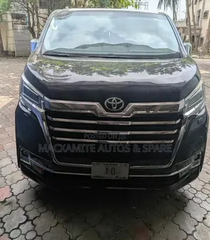 Toyota Granvia Premium 3.5 V6 Petrol 6-Seater 2025 Black