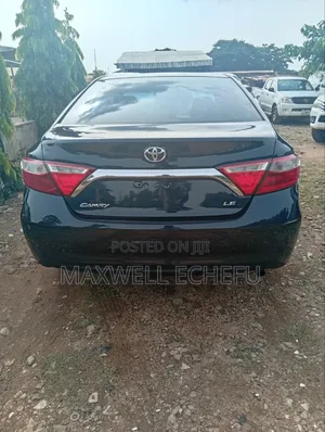 Toyota Camry LE 4dr Sedan (2.5L 4cyl 6A) 2016 Blue