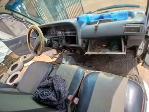 Toyota HiAce 1996 White