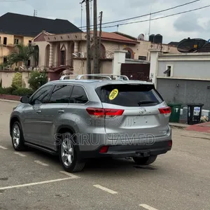 Toyota Highlander 2015 Silver