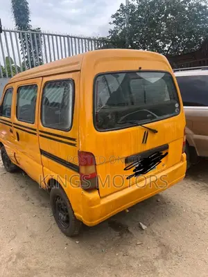 Suzuki APV Minibus 2005 Yellow