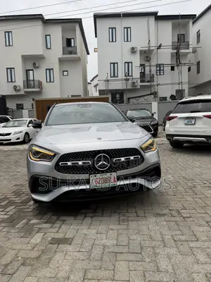 Mercedes-Benz GLA 250 2021 Silver
