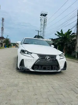 Lexus IS 350 AWD 2019 White