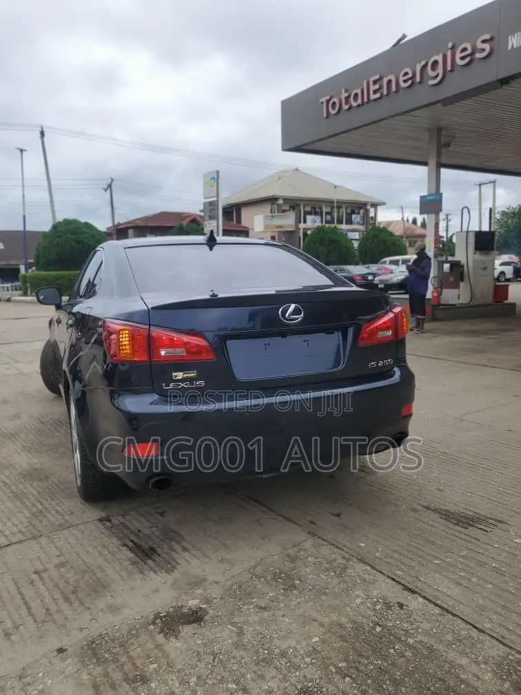 Lexus IS 2008 Blue
