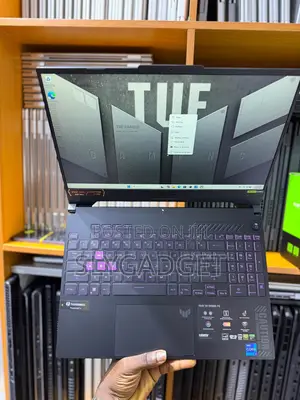 Laptop Asus TUF Dash F15 32GB Intel Core i7 SSD 2T