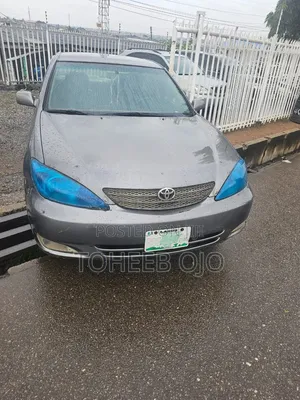 Toyota Camry 2004 Gray