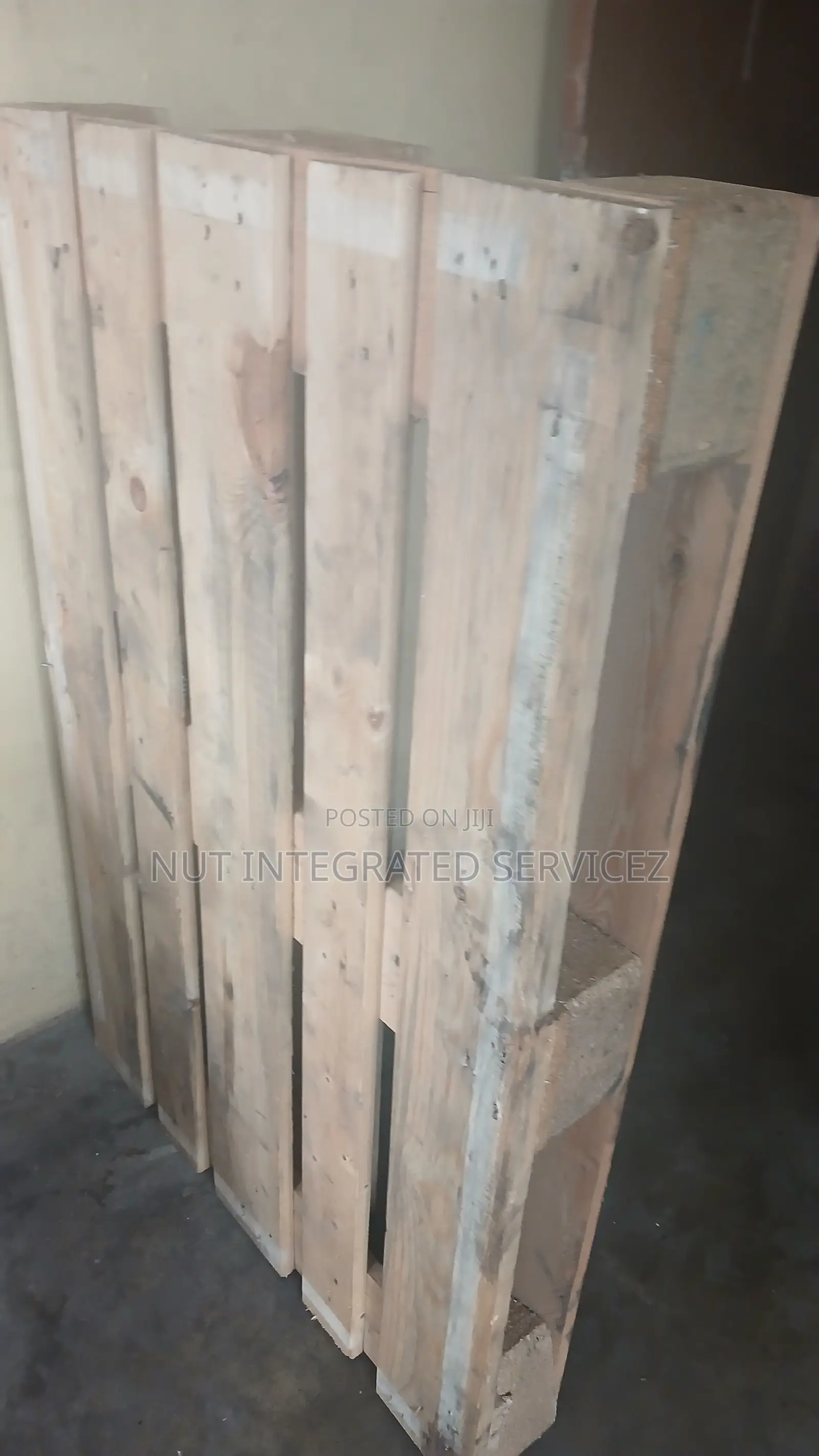 Multiple Use Wooden Pallets