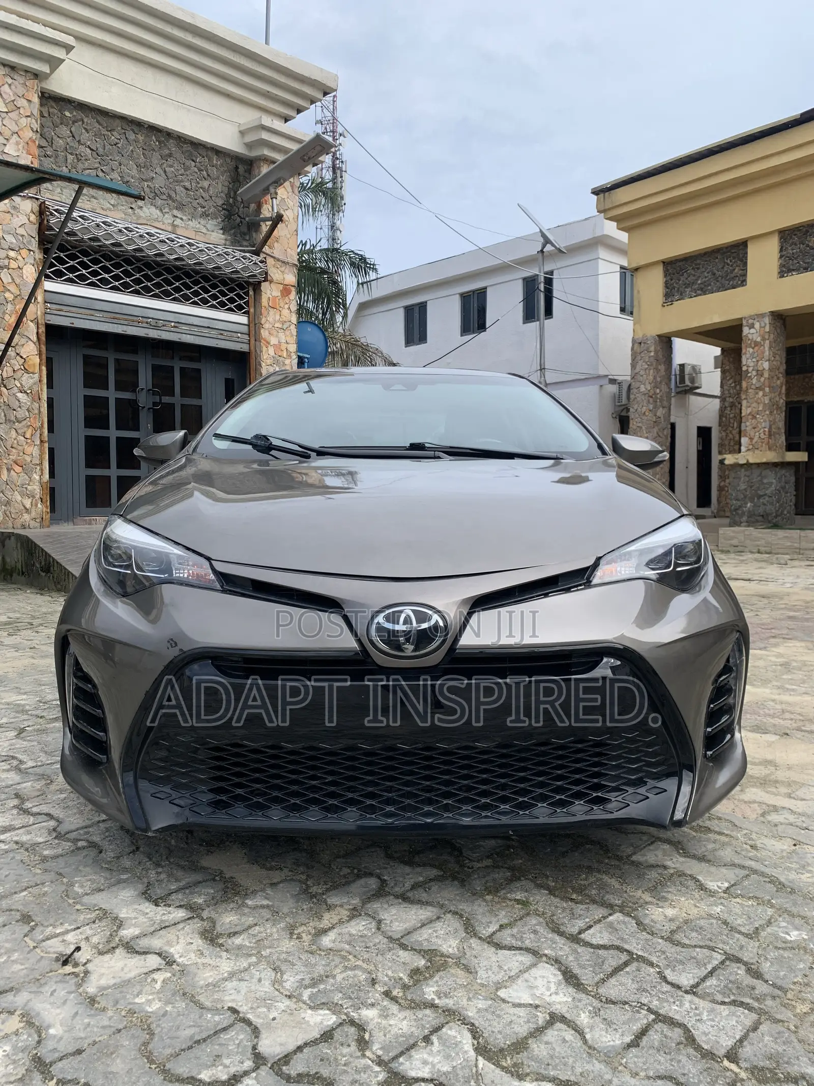 Toyota Corolla 2019 Brown