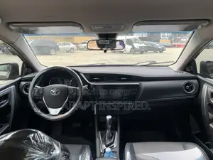 Toyota Corolla 2019 Brown