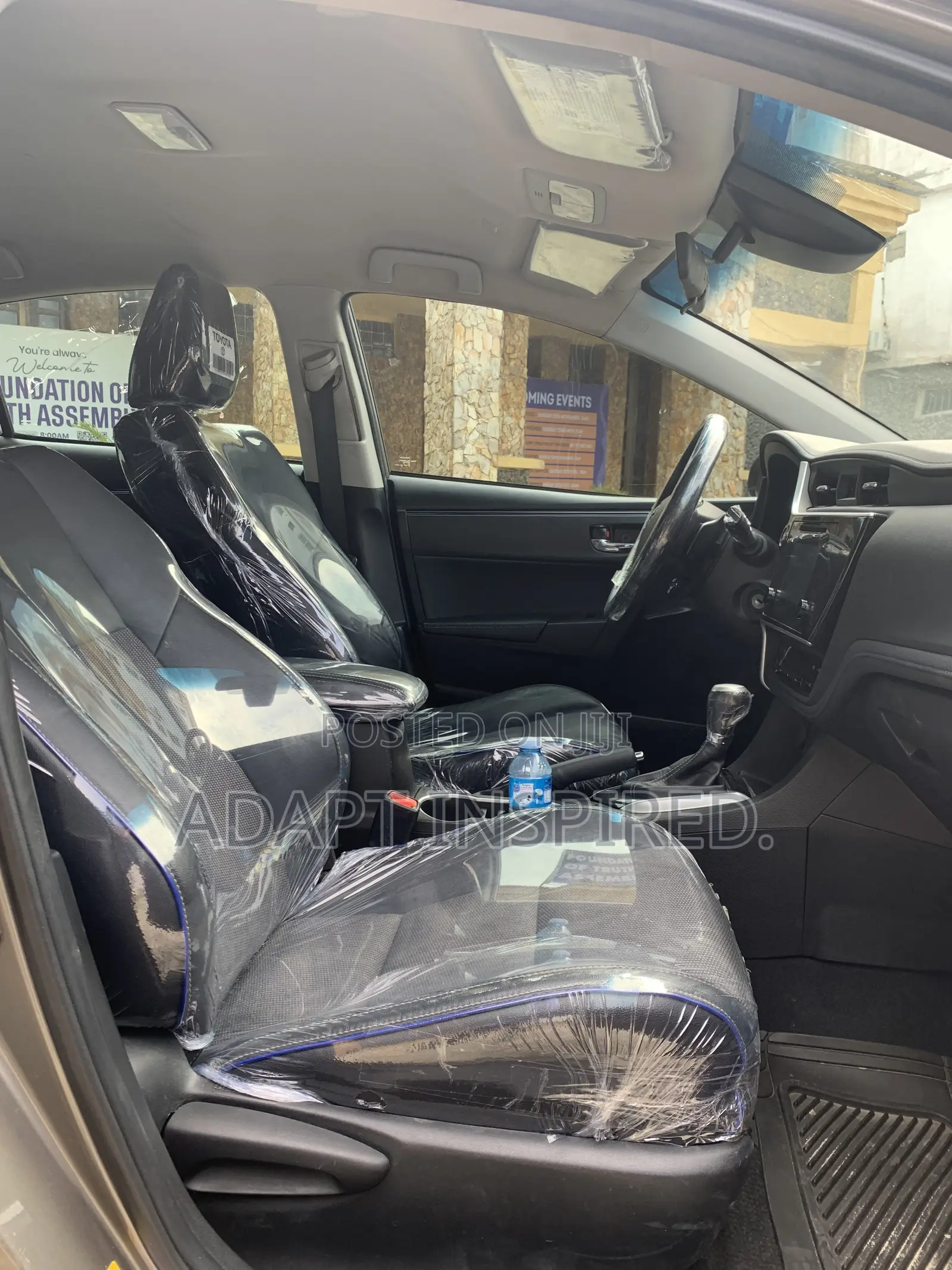 Toyota Corolla 2019 Brown