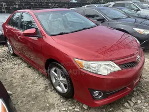 Toyota Camry SE 4dr Sedan (2.5L 4cyl 6A) 2012 Red