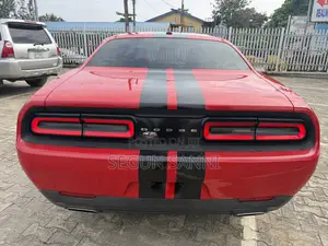 Dodge Challenger GT AWD 2017 Red