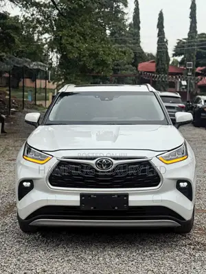 Toyota Highlander 2023 White