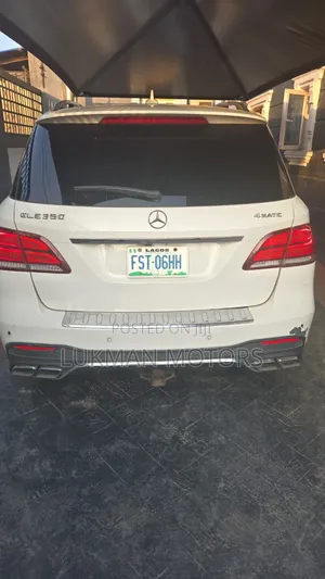 Mercedes-Benz GLE-Class GLE 350d 4MATIC 2018 White