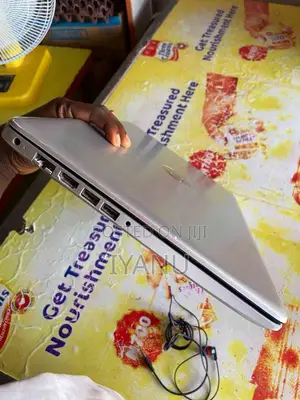 Laptop HP 15 8GB Intel Core i3 HDD 1T