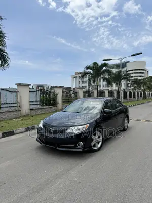 Toyota Camry SE 4dr Sedan (2.5L 4cyl 6A) 2013 Black