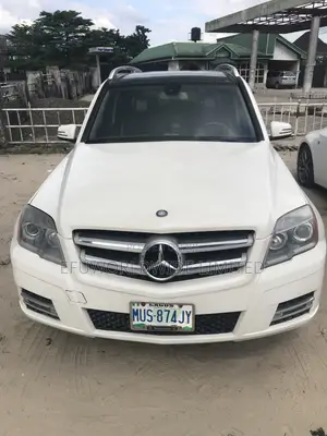 Mercedes-Benz GLK-Class 350 4MATIC 2011 White