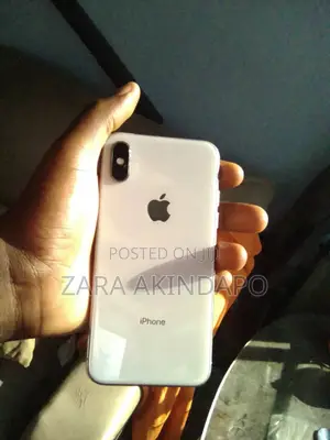 Apple iPhone X 64 GB White
