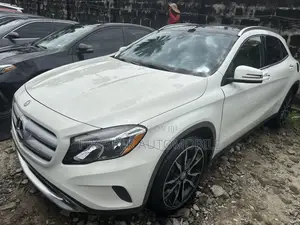 Mercedes-Benz GLA 250 2016 White
