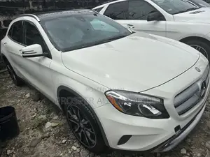 Mercedes-Benz GLA 250 2016 White