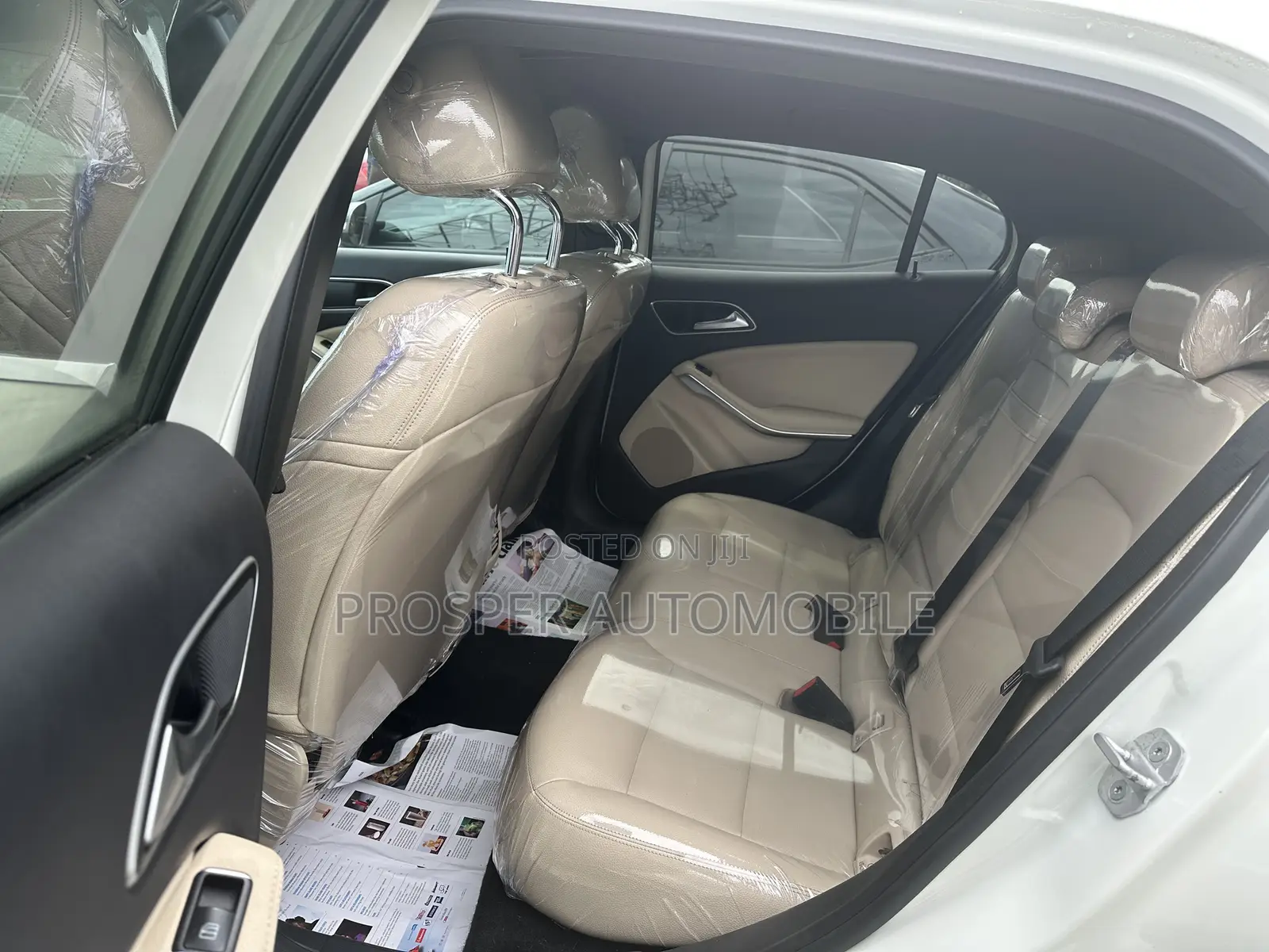 Mercedes-Benz GLA 250 2016 White