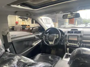 Toyota Camry SE 4dr Sedan (2.5L 4cyl 6A) 2014 Black