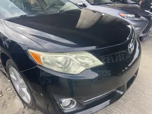 Toyota Camry SE 4dr Sedan (2.5L 4cyl 6A) 2014 Black
