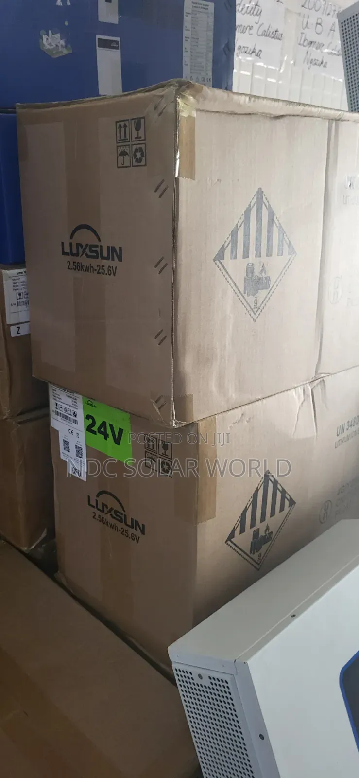 2,56kw Luxsun Solar Lithium Battery 24v