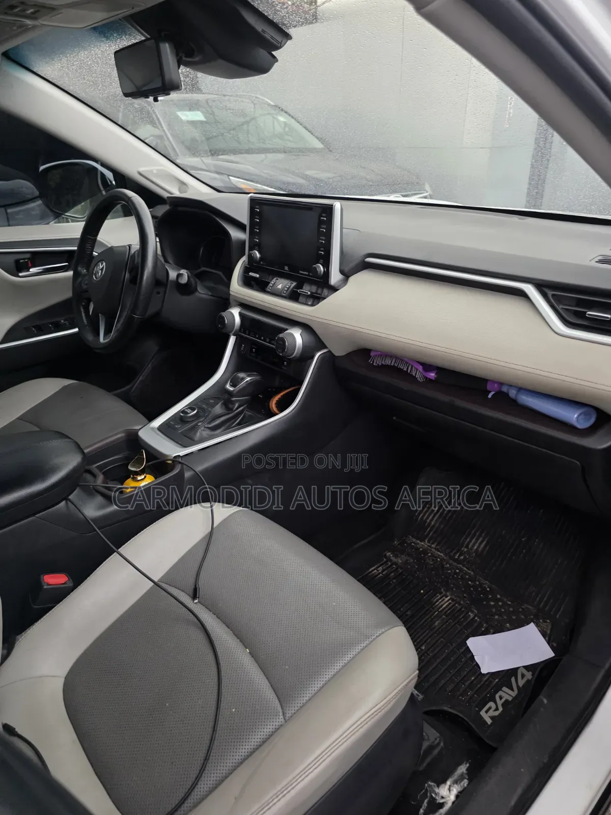Toyota RAV4 2019 White