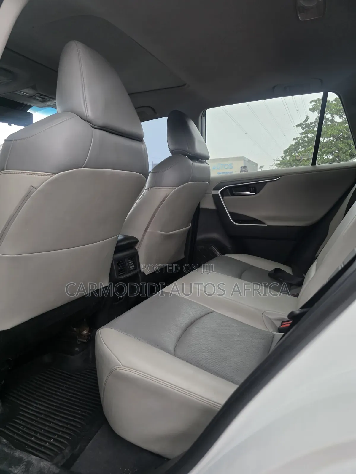 Toyota RAV4 2019 White
