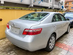 Toyota Camry 2009 Gray