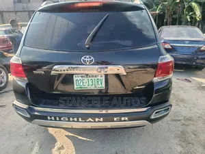 Toyota Highlander Limited 2011 Black