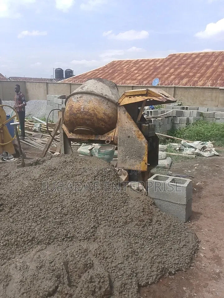 Concrete & Vibrator for Hiring