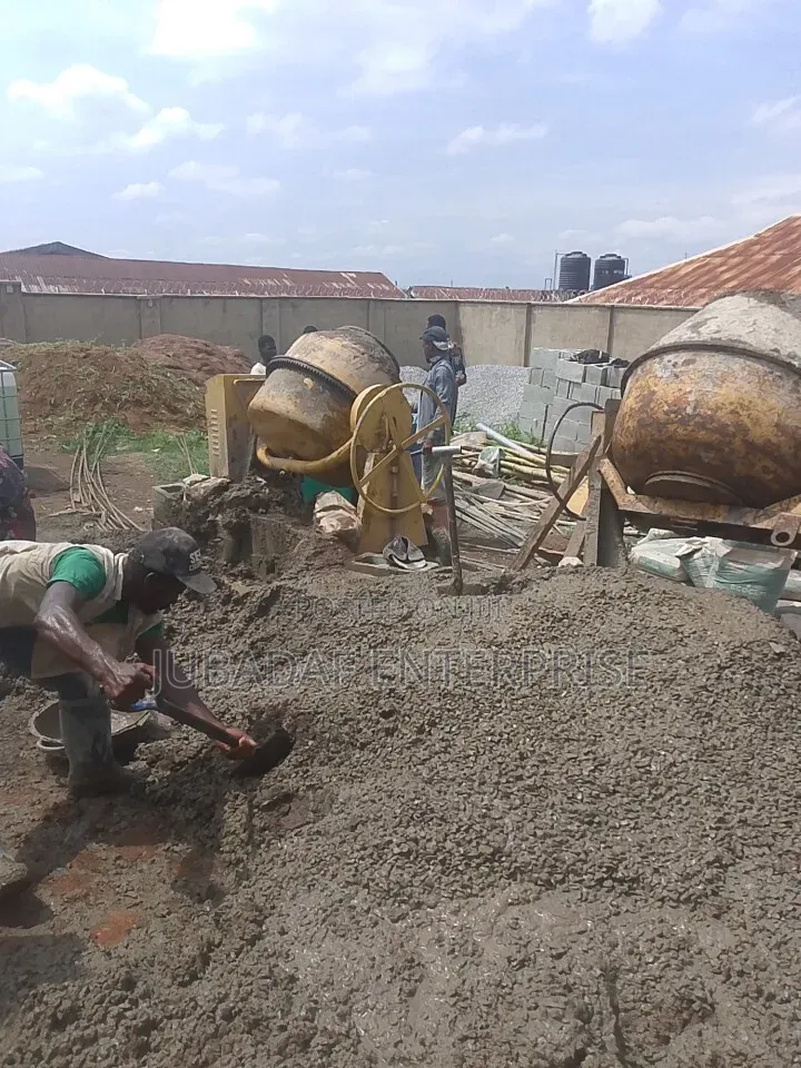 Concrete & Vibrator for Hiring