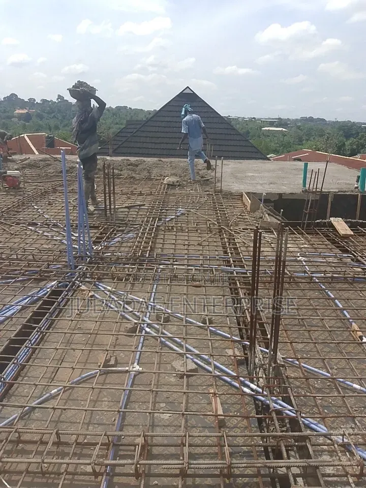 Concrete & Vibrator for Hiring